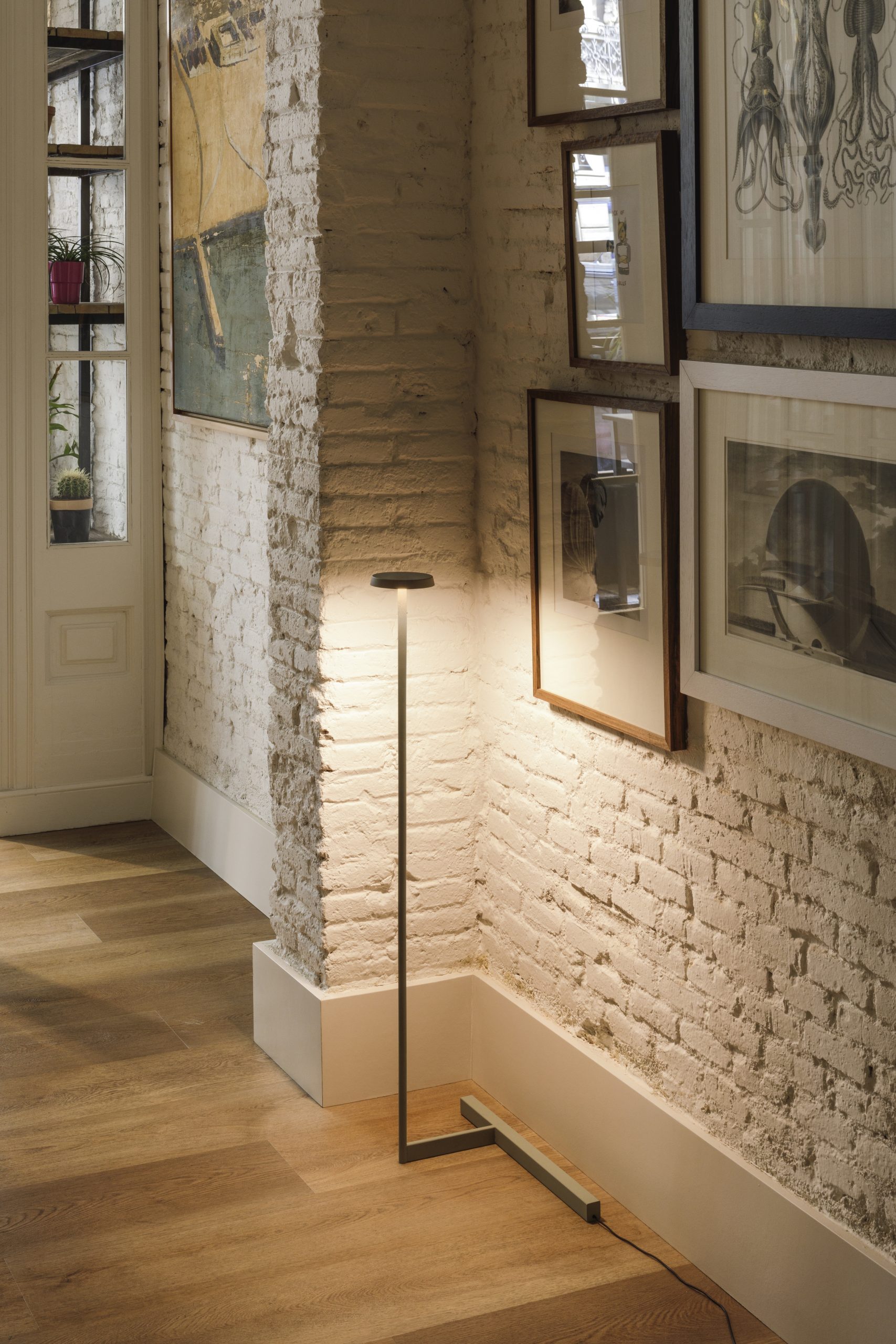 Vibia_Flat_5955-47 lampa stojąca vibia